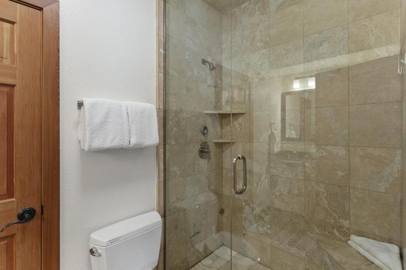 Solamere Drive Home at Deer Valley Resort - 6 Bedroom Home with Hot Tub #3220 - image 18