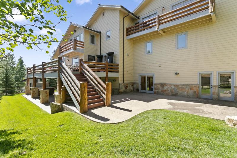 Solamere Drive Home at Deer Valley Resort - 6 Bedroom Home with Hot Tub #3220 - image 49