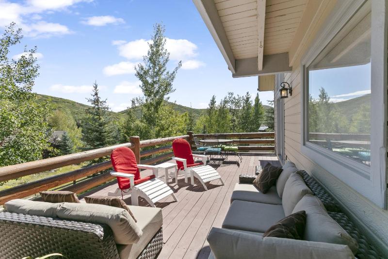 Solamere Drive Home at Deer Valley Resort - 6 Bedroom Home with Hot Tub #3220 - image 3