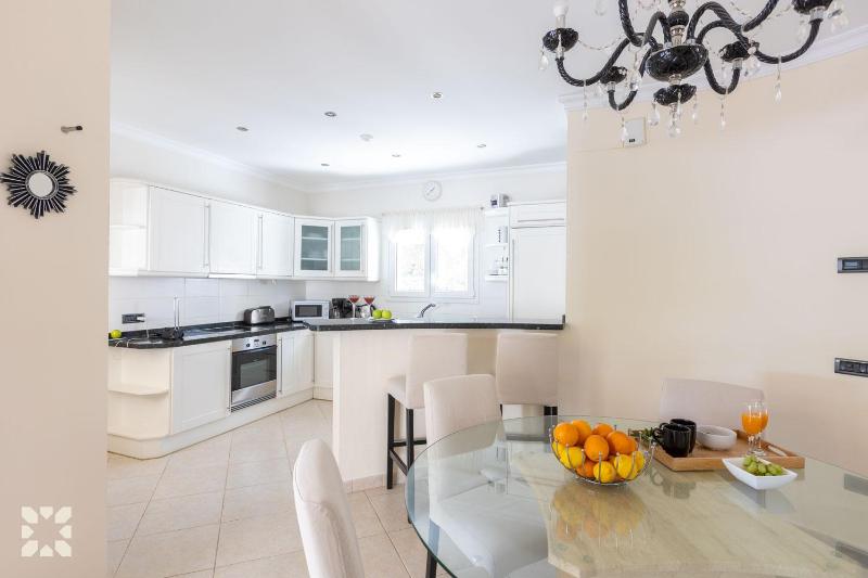 Villa El Magraner by Abahana Villas - image 16