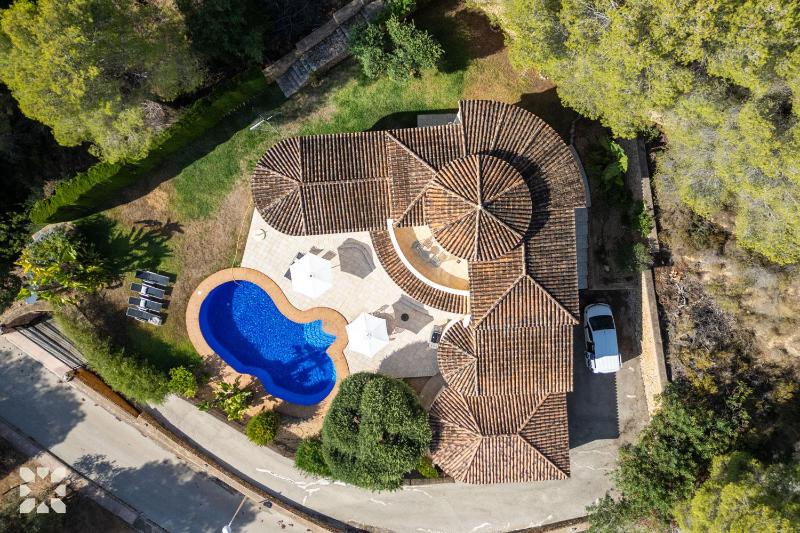 Villa El Magraner by Abahana Villas - image 4
