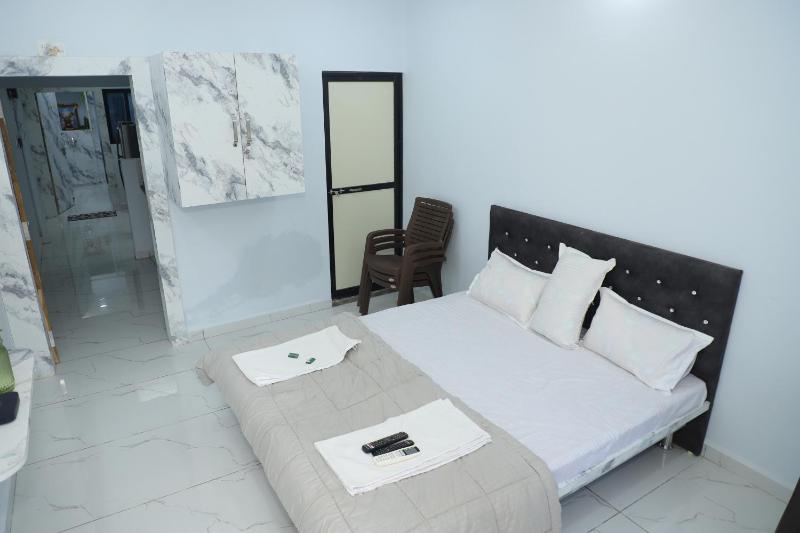 Satkar Home Stay - image 12