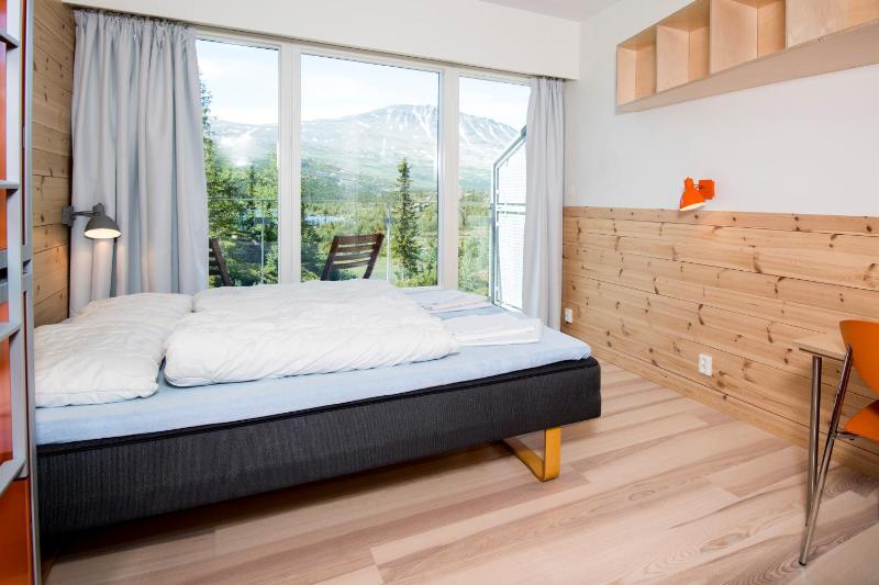 Double or Twin Room with Mountain View image 1