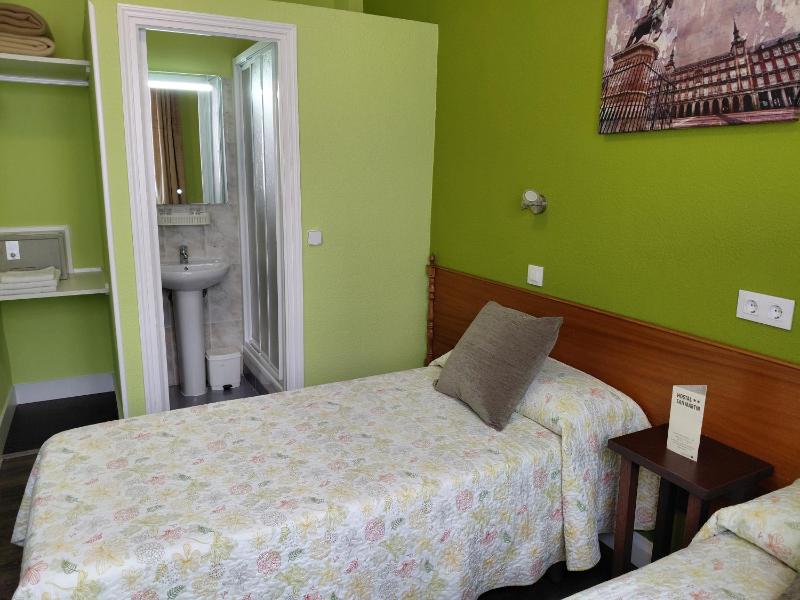 Hostal San Martin - image 7