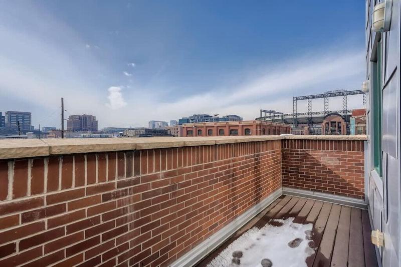 2Bed 2Ba Loft in LoDo RiNo- Mountain BallparkViews - image 29