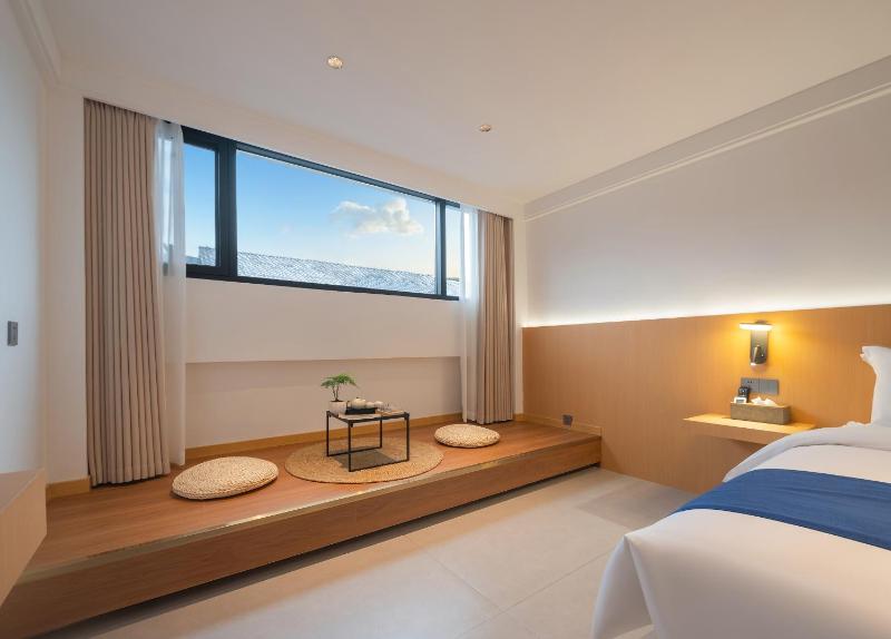 Zhangjiajie CLOUD Zhenxi Hotel- Near Forest Park EastGate about 10 Min Walk - English Butler Free Luggage Storage Tour Plan -reserve tickets for various scenic spots-Self-Service LaundryFree coffee Chinese tea - image 16