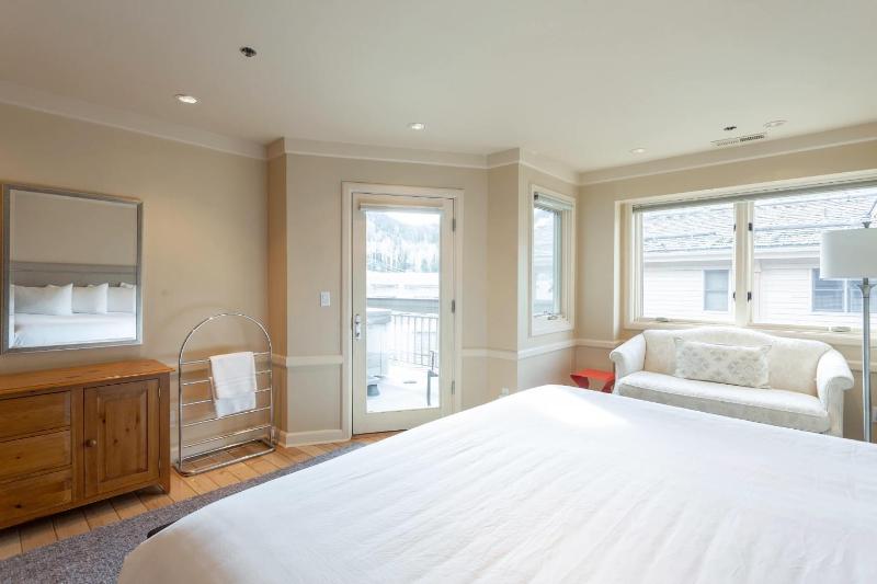 Royal Plaza at Deer Valley Resort - One Bedroom Condo with Hot Tub #301 condo - image 10