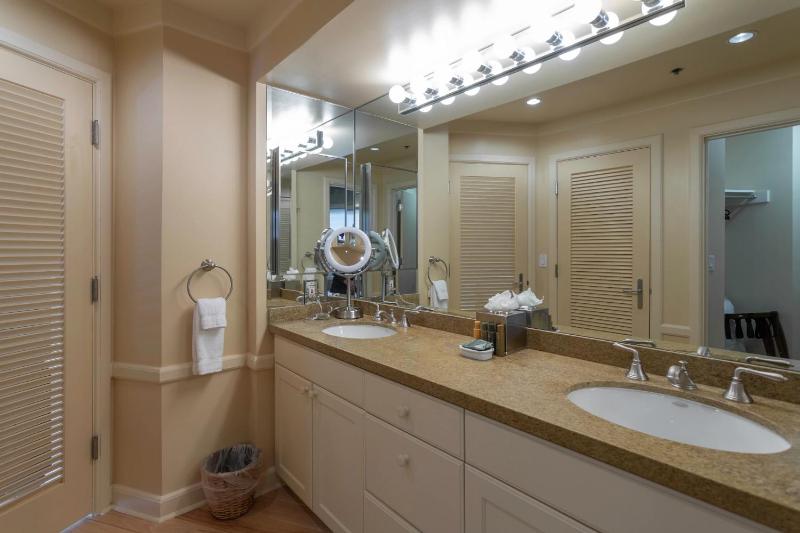 Royal Plaza at Deer Valley Resort - One Bedroom Condo with Hot Tub #301 condo - image 7