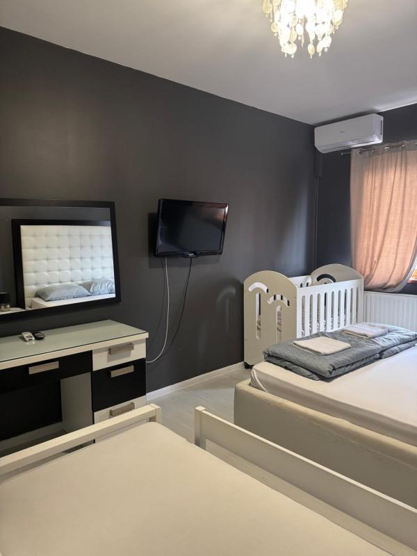 Luxury Crystal apartments - image 2