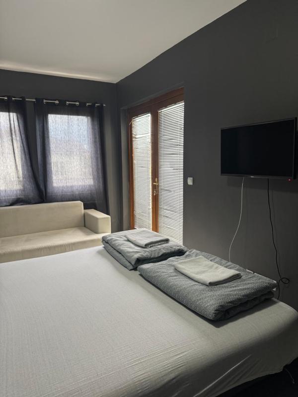 Luxury Crystal apartments - image 7