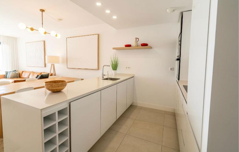 Sophisticated Two Bed Apartment in Pure South with Sea View - image 43