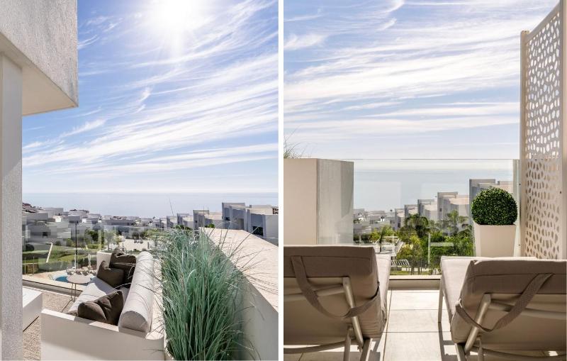 Sophisticated Two Bed Apartment in Pure South with Sea View - image 29