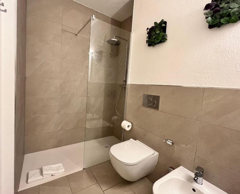 GuestHouse Lugano Center by LR - image 3