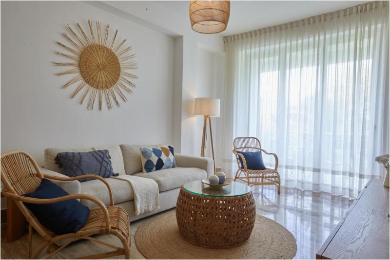 Apartamento Moderno en Playa Dorada Piscina & Playa - image 11