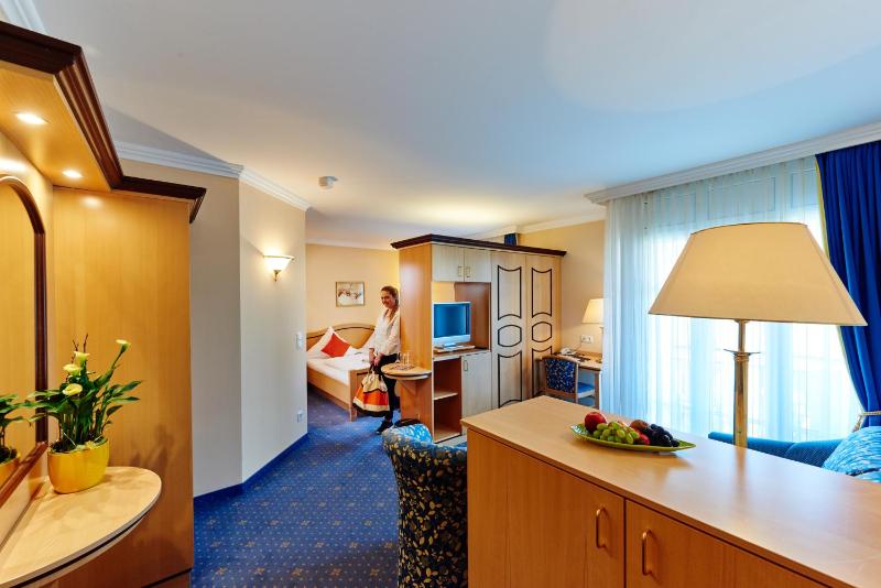 Double Room - Category 1 image 3