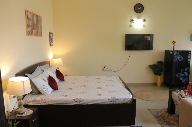 Radhey Bliss A Cozy Studio Home - image 22