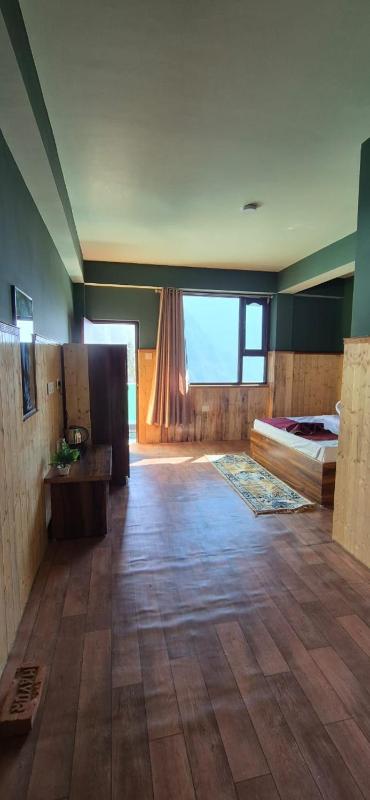 Daksha Tarayana Grand Hotel - image 4