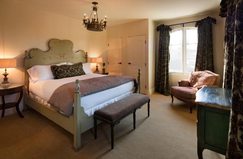 Suite image 3
