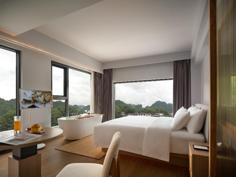 Zhangjiajie National Park RU Hotel--Free one way pick up service over 2 nightFree fresh coffeeAttraction Tickets Serivce in advance - image 33