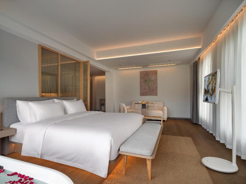 Zhangjiajie National Park RU Hotel--Free one way pick up service over 2 nightFree fresh coffeeAttraction Tickets Serivce in advance - image 30