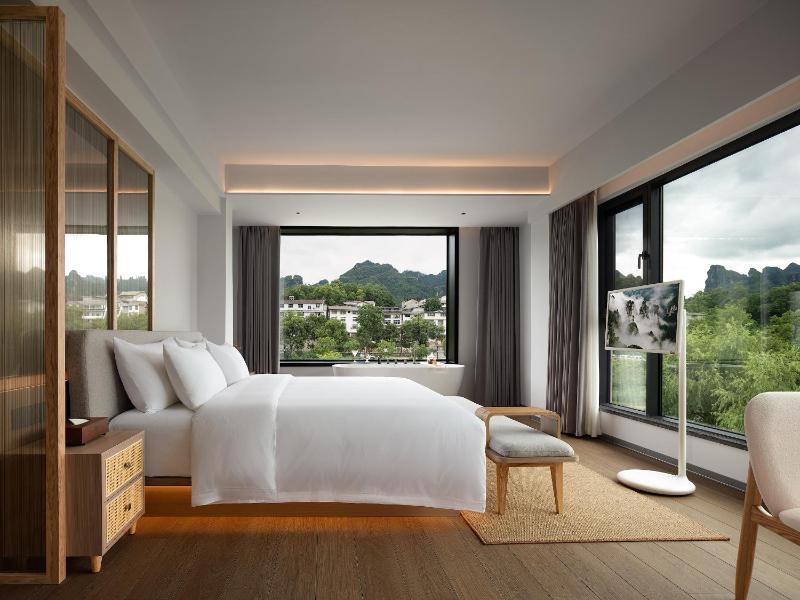 Zhangjiajie National Park RU Hotel--Free one way pick up service over 2 nightFree fresh coffeeAttraction Tickets Serivce in advance - image 12