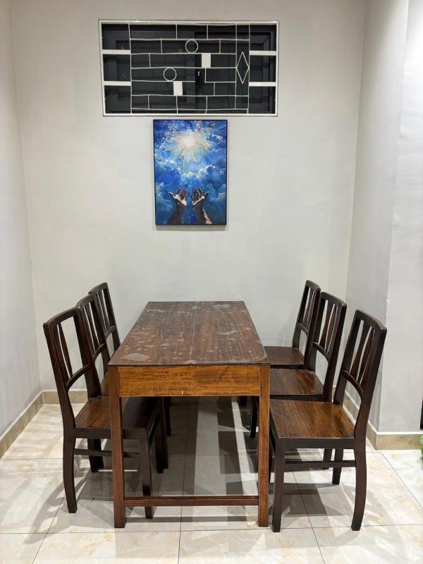 Spacious Apartment for 3 near District 1 & Landmark 81 - image 2