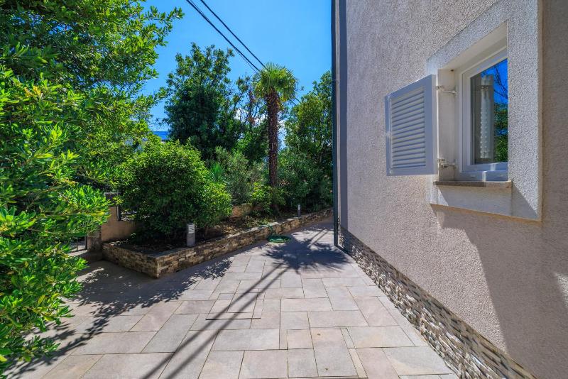 Apartment Villa Sara - image 9