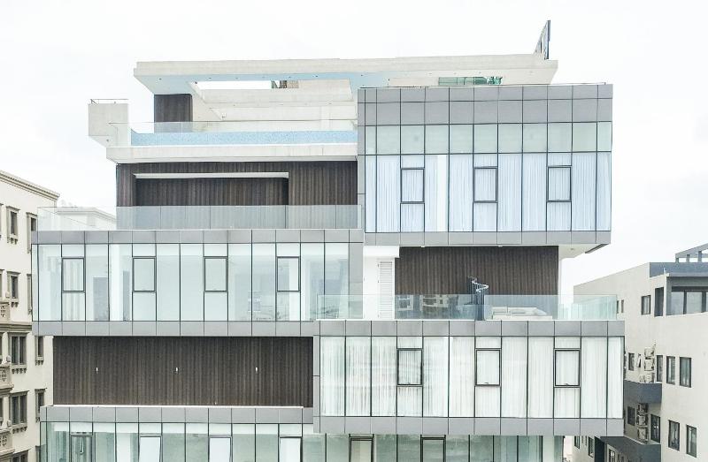Accra Luxury Apartments at Essence - image 16