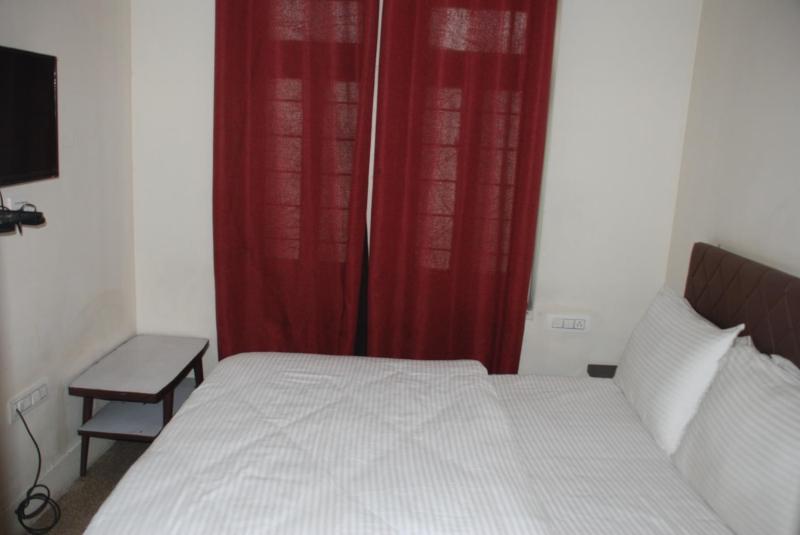 Tourist Hotel - image 4