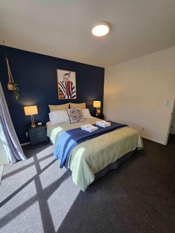 Hidden Gem of Christchurch - Sleeps 13 - image 36