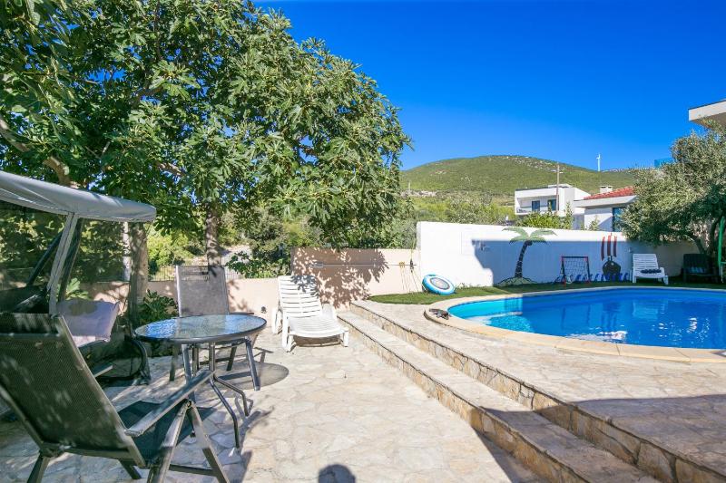Family-friendly apartments with swimming pool Kastel Novi Kastela - 22569 - image 20