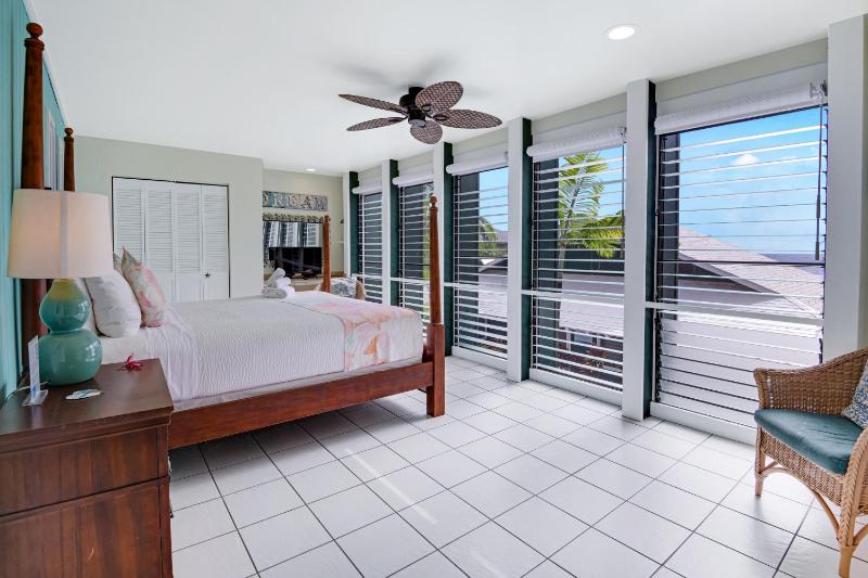 Big Island Retreat - No Resort Fees - image 17
