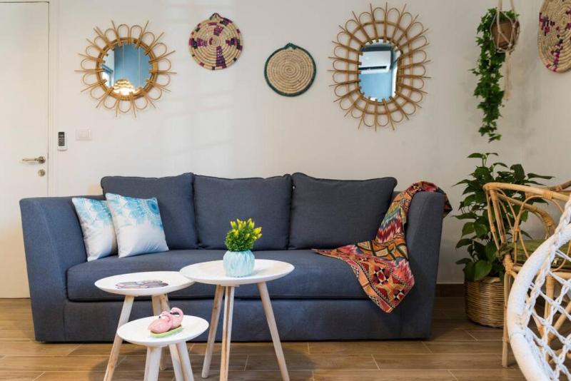 Boho-Chic Cozy 2BR - Apt & Balcony in Mar Mikhael - image 13