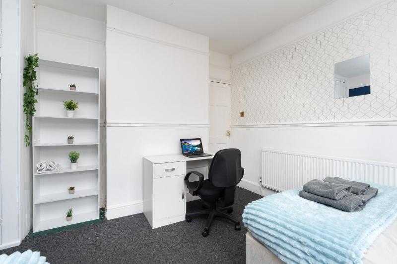 Open Mind Property - 9 Guests & Free Parking - image 29