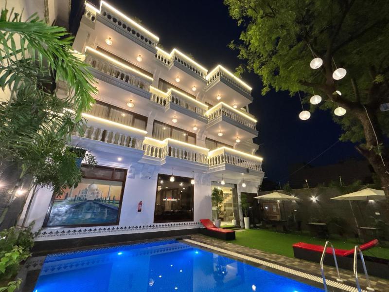 Walk 2 Taj A Boutique Abode - image 7