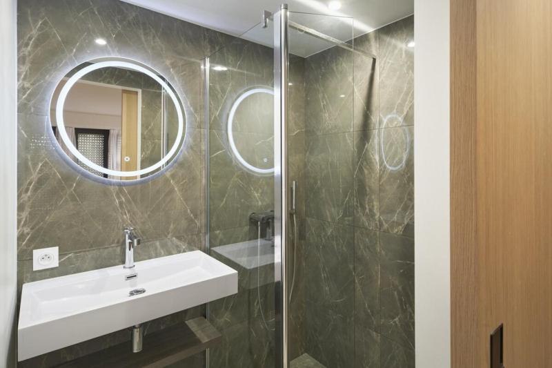 Wdf 2 bedroom heart of Cannes - image 6