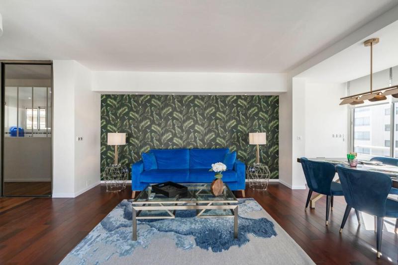 Sublime contemporary apartment in the heart of Cannes - image 17