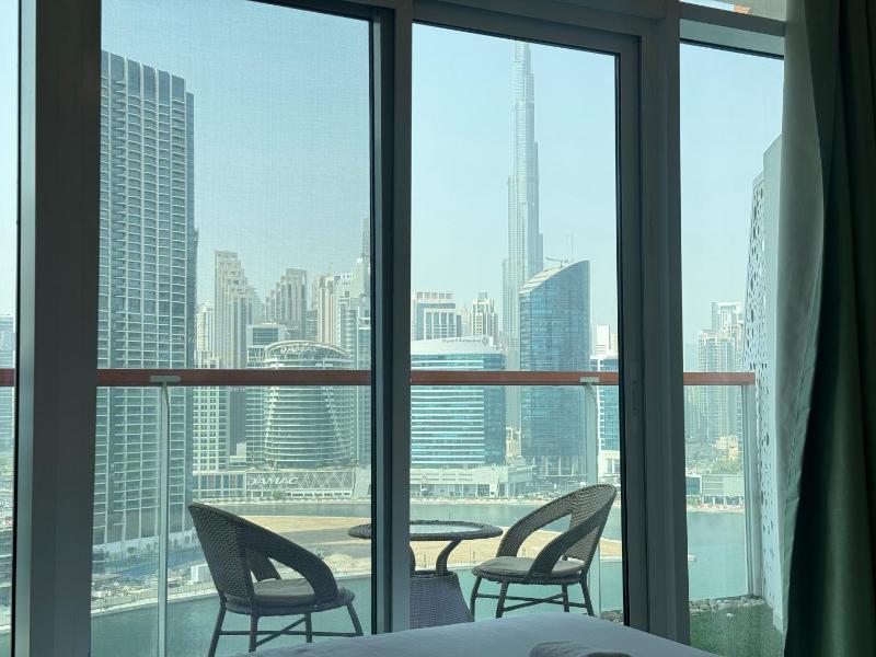 Cozy Studio with Burj Khalifa & Canal Views - image 13