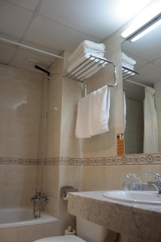 Standard Room image 1