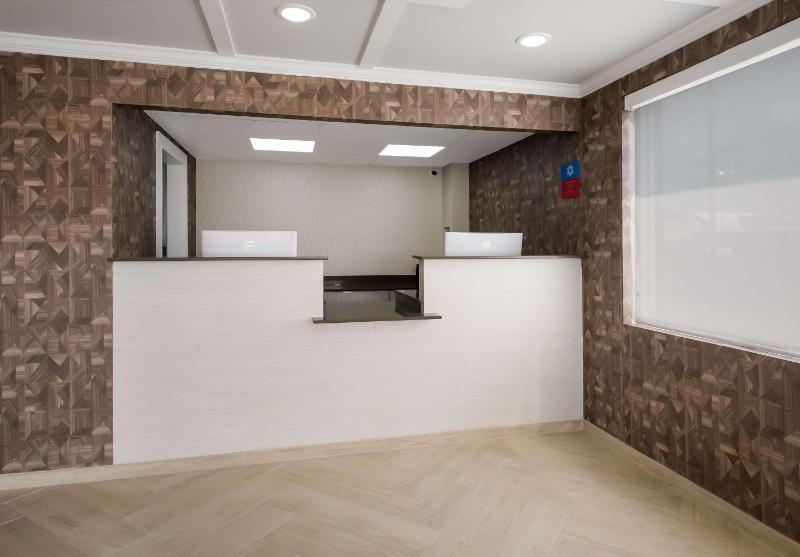 SureStay Plus by Best Western Pigeon Forge - image 4