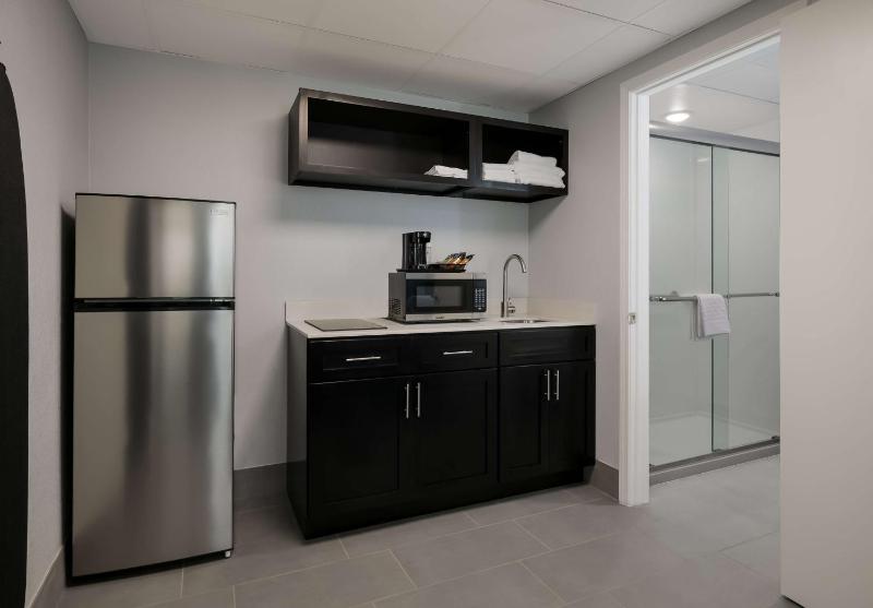SureStay Plus by Best Western Pigeon Forge - image 15