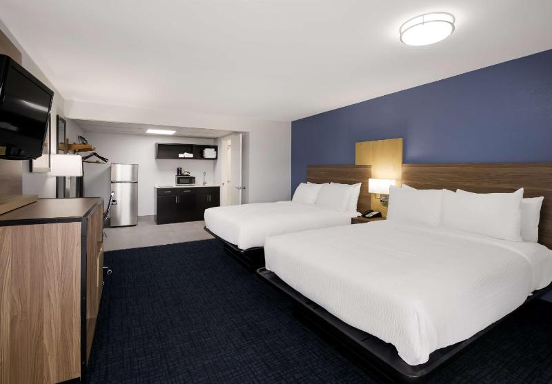 SureStay Plus by Best Western Pigeon Forge - image 26