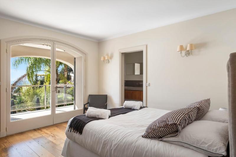 REF 2138 - Cannes - Villa sea view - image 7