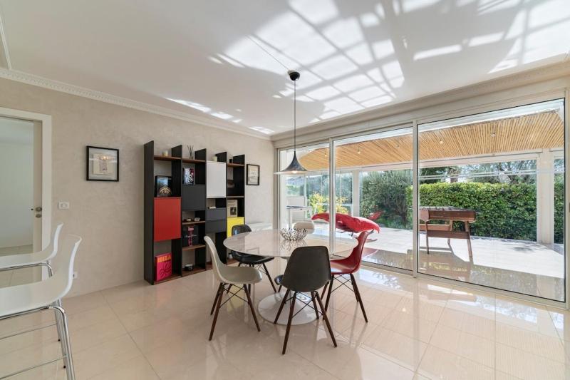 Brand new 3 bedrooms heart of Cannes - image 29