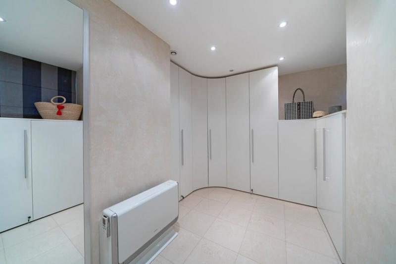 Brand new 3 bedrooms heart of Cannes - image 27