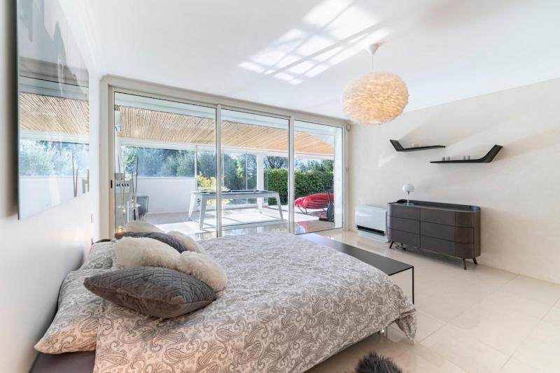 Brand new 3 bedrooms heart of Cannes - image 17