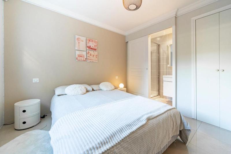 Brand new 3 bedrooms heart of Cannes - image 19