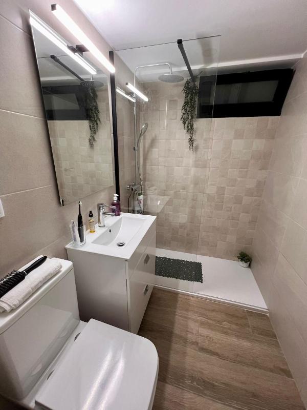 Apartamento con vistas al mar - image 5