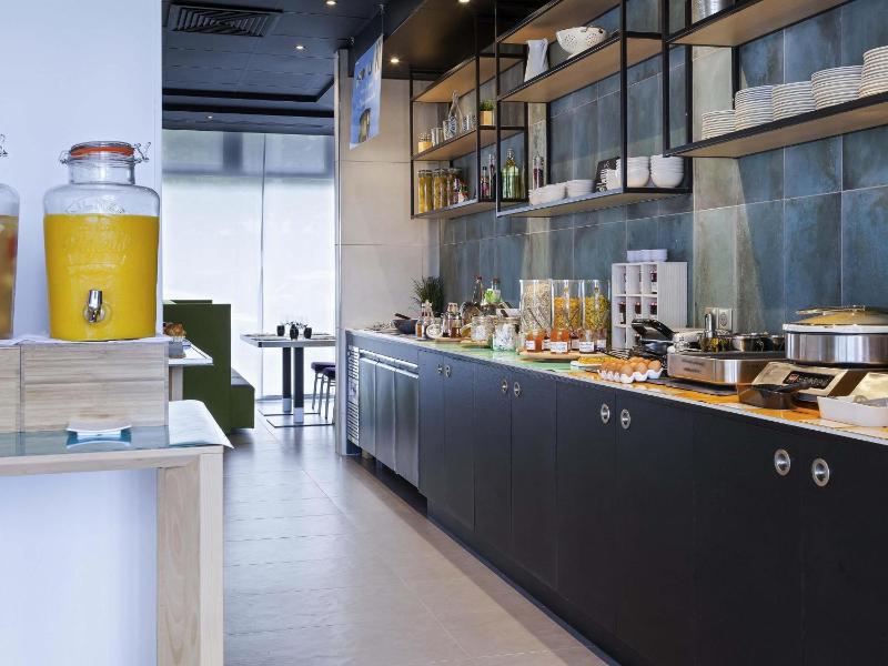 Novotel Tours Centre Gare - image 6