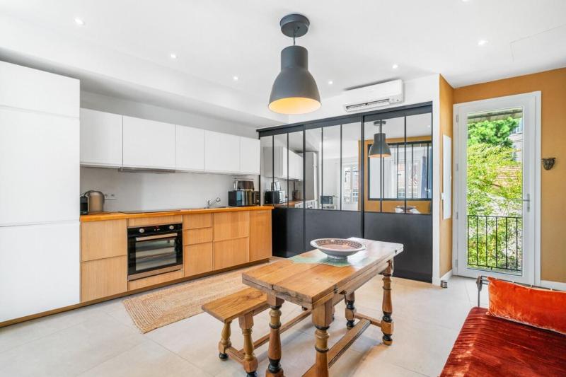 Brand new one bedroom in the heart of Cannes - image 7
